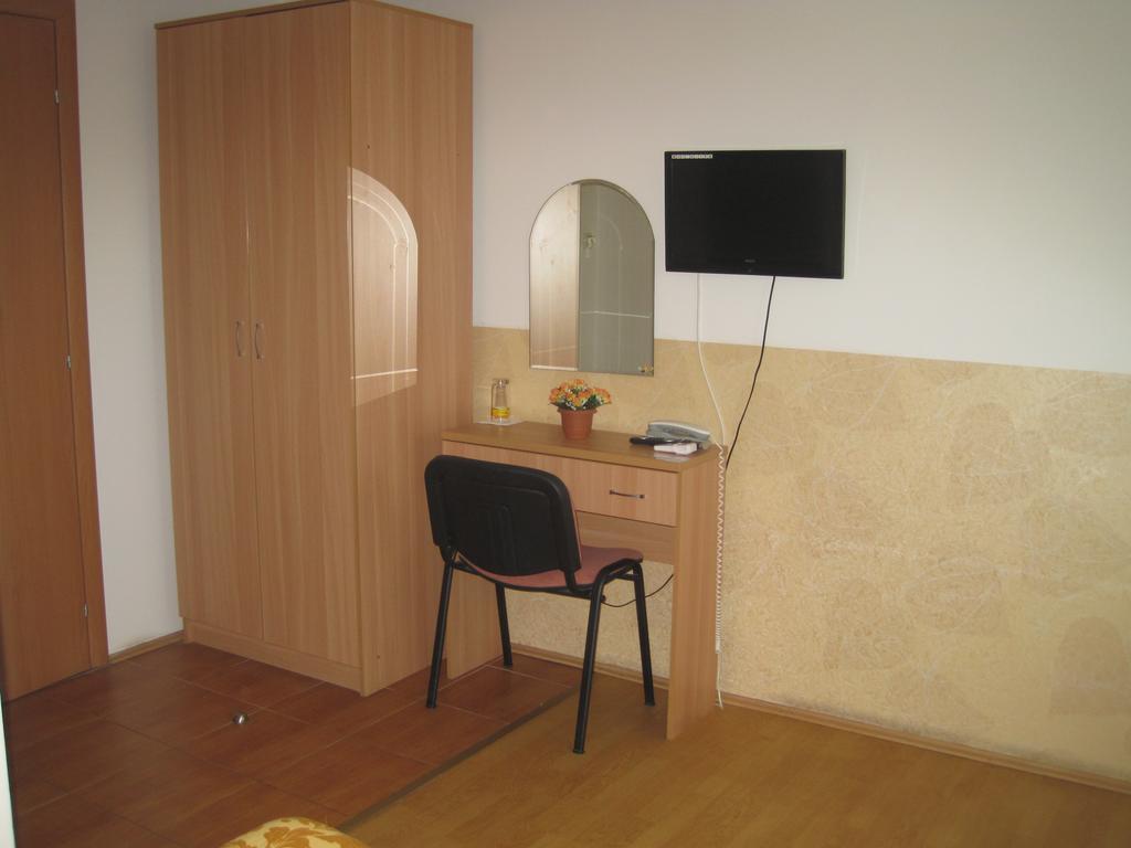 Motel Livija Petrovec Buitenkant foto