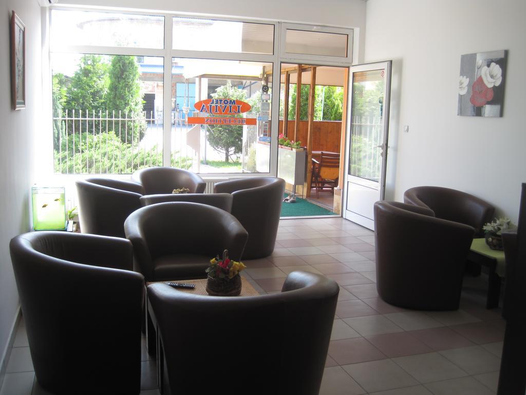 Motel Livija Petrovec Buitenkant foto